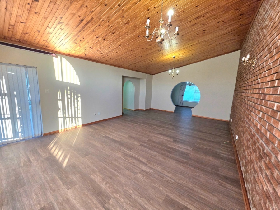 3 Bedroom Property for Sale in Eureka Free State
